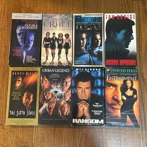 Lot of 8 VHS movies.